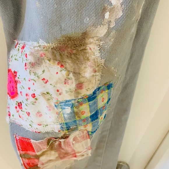 Levi’s festival ready jeans - Picture 5 of 6